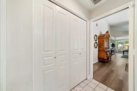 Entry Way - 11574 Mountain Mdw, Apple Valley, CA 92308 photo 2 of 3