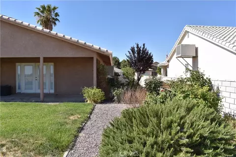 Exterior - 15016 Tournament, Helendale, CA 92342 photo 6 of 10