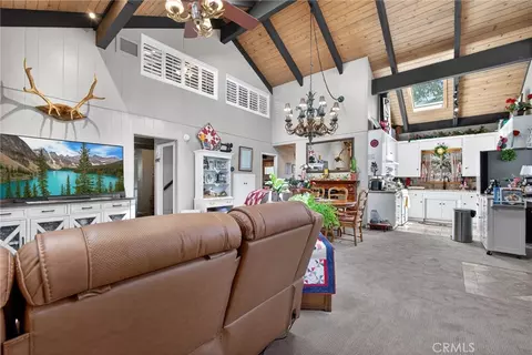 Entry Way - 1488 Linnet, Wrightwood, CA 92397 photo 1 of 5