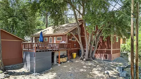Exterior - 1488 Linnet, Wrightwood, CA 92397 photo 16 of 19