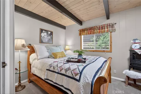 Bedroom - 1488 Linnet, Wrightwood, CA 92397 photo 7 of 8