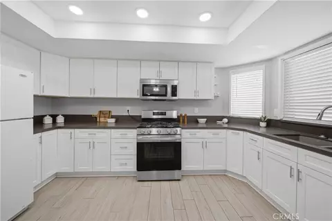 Kitchen - 18405 Owatonna, Apple Valley, CA 92307 photo 1 of 2