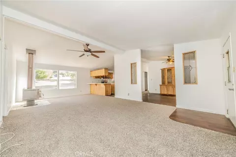 Living - 6474 Macapa, Phelan, CA 92371 photo 7 of 11