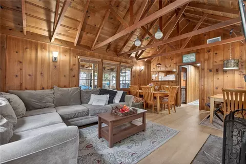 1674 Twin Lks, Wrightwood, CA 92397