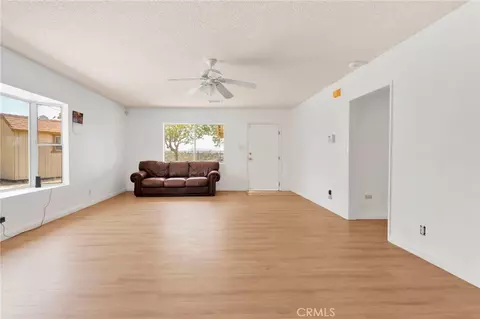 Living - 20430 Rancherias, Apple Valley, CA 92307 photo 5 of 5