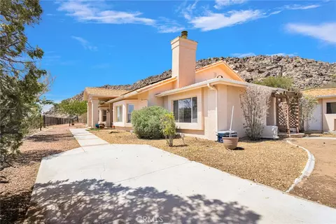 Exterior - 20430 Rancherias, Apple Valley, CA 92307 photo 4 of 10