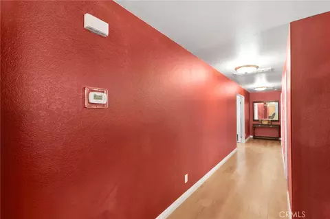 Entry Way - 20430 Rancherias, Apple Valley, CA 92307 photo 4 of 7