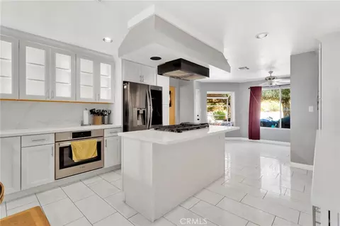 Kitchen - 20430 Rancherias, Apple Valley, CA 92307 photo 2 of 6