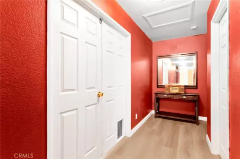 Entry Way - 20430 Rancherias, Apple Valley, CA 92307 photo 5 of 7