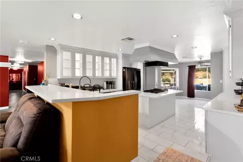 Kitchen - 20430 Rancherias, Apple Valley, CA 92307 photo 1 of 6