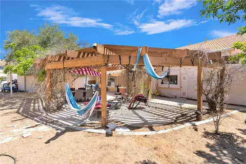 Exterior - 20430 Rancherias, Apple Valley, CA 92307 photo 7 of 10