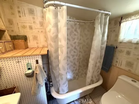 Bath - 0 Table Mountain Rd, Wrightwood, CA 92397 photo 1 of 1