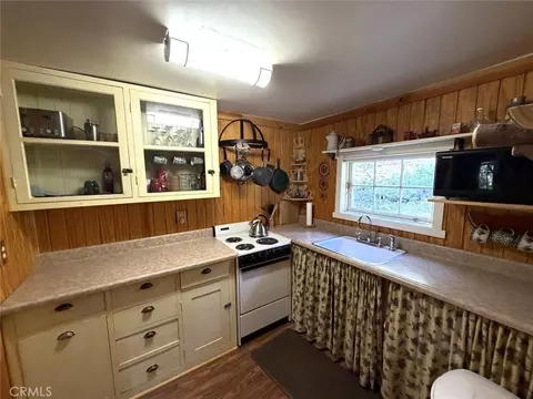 Kitchen - 0 Table Mountain Rd, Wrightwood, CA 92397 photo 1 of 2