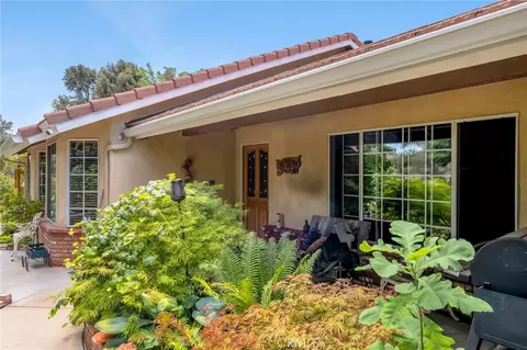 Exterior - 7685 Wintergreen, Wrightwood, CA 92397 photo 11 of 15