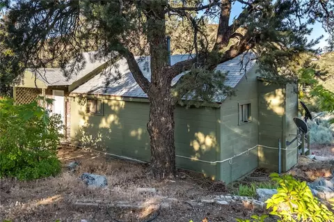 Exterior - 7685 Wintergreen, Wrightwood, CA 92397 photo 9 of 15