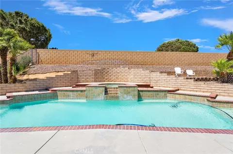 Exterior - 20134 Skyline Ranch Dr, Apple Valley, CA 92308 photo 8 of 19