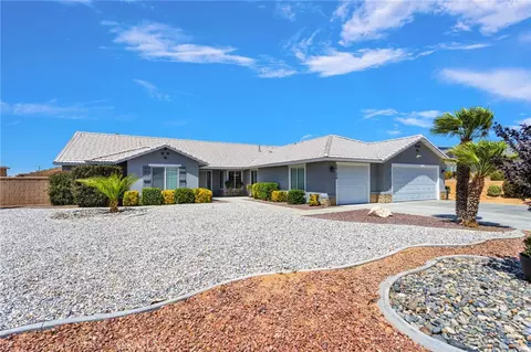 Exterior - 20134 Skyline Ranch Dr, Apple Valley, CA 92308 photo 3 of 19