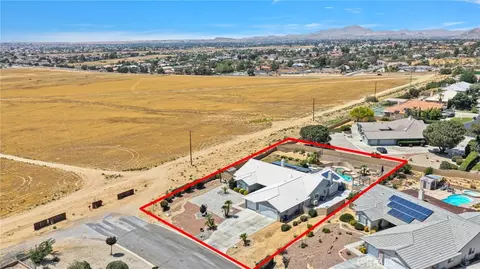 View/Area - 20134 Skyline Ranch Dr, Apple Valley, CA 92308 photo 4 of 10