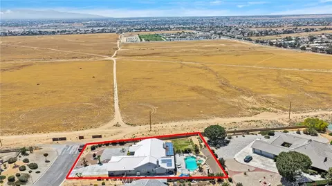 View/Area - 20134 Skyline Ranch Dr, Apple Valley, CA 92308 photo 5 of 10