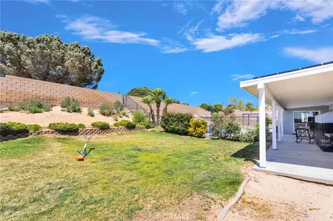 Exterior - 20134 Skyline Ranch Dr, Apple Valley, CA 92308 photo 6 of 19