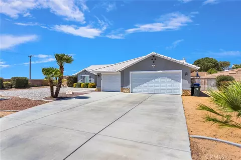 Exterior - 20134 Skyline Ranch Dr, Apple Valley, CA 92308 photo 2 of 19