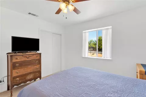 Bedroom - 22672 El Centro Rd, Apple Valley, CA 92307 photo 2 of 5