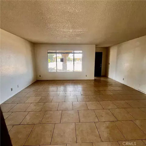 Living - 15375 Cheyenne Rd, Apple Valley, CA 92307 photo 1 of 2