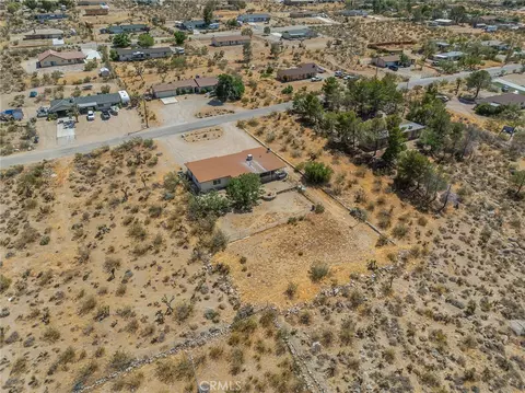 View/Area - 32720 Carnelian, Lucerne Valley, CA 92356 photo 1 of 5