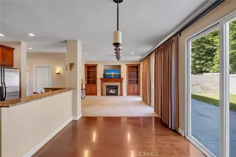 Living - 16135 Maricopa, Apple Valley, CA 92307 photo 3 of 7