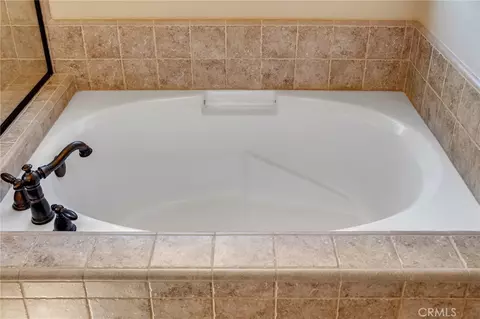Bath - 16135 Maricopa, Apple Valley, CA 92307 photo 4 of 6