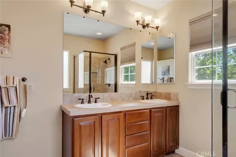 Bath - 16135 Maricopa, Apple Valley, CA 92307 photo 5 of 6