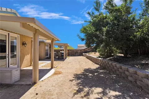 Exterior - 10343 Tandis Ct, Adelanto, CA 92301 photo 6 of 10