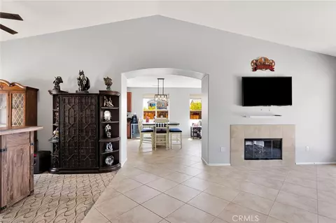 Entry Way - 10343 Tandis Ct, Adelanto, CA 92301 photo 2 of 6