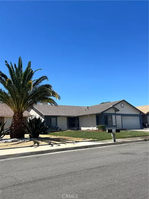 14181 Hillsborough Dr, Victorville, CA 92392