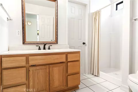 Bath - 25274 Skyline, Apple Valley, CA 92308 photo 1 of 3