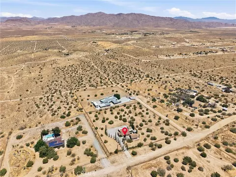 View/Area - 25274 Skyline, Apple Valley, CA 92308 photo 3 of 4