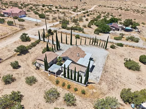 View/Area - 25274 Skyline, Apple Valley, CA 92308 photo 4 of 4