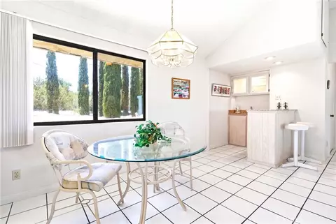 Dining - 25274 Skyline, Apple Valley, CA 92308 photo 1 of 1