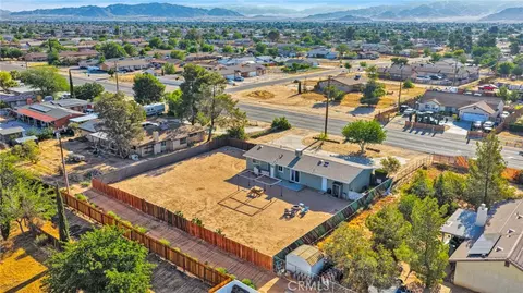 View/Area - 12696 Kiowa Rd, Apple Valley, CA 92308 photo 9 of 10
