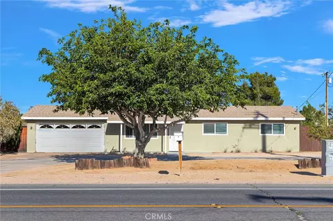 Exterior - 12696 Kiowa Rd, Apple Valley, CA 92308 photo 2 of 10