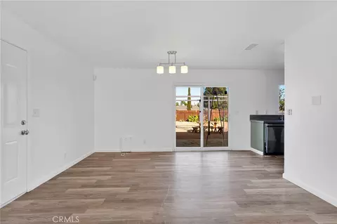 Living - 12696 Kiowa Rd, Apple Valley, CA 92308 photo 2 of 4