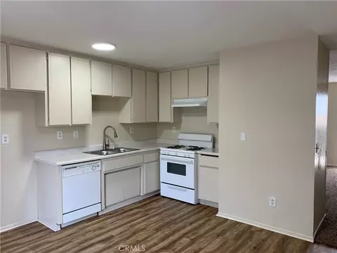 22519 Lucilla, Apple Valley, CA 92308 photo 2