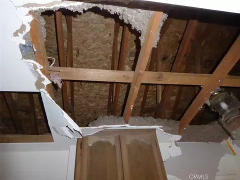 Entry Way - 11645 Aster, Victorville, CA 92392 photo 1 of 1