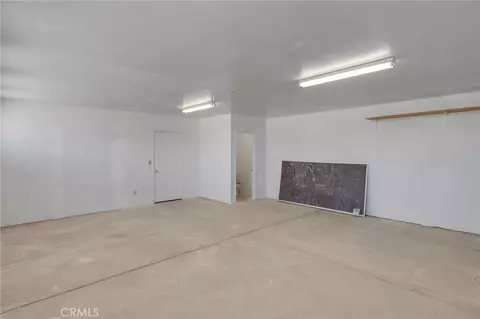 12736 Oasis, Pinon Hills, CA 92372 photo 24