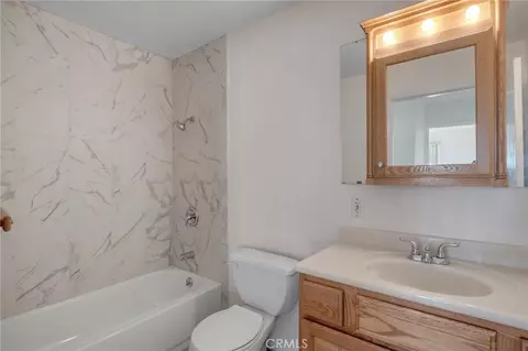 Bath - 12736 Oasis, Pinon Hills, CA 92372 photo 2 of 3