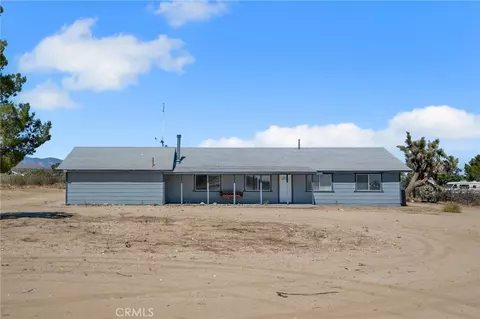 Exterior - 12736 Oasis, Pinon Hills, CA 92372 photo 2 of 10