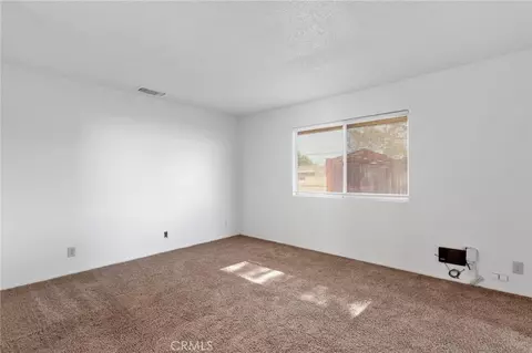 15498 Washoan, Apple Valley, CA 92307 photo 17