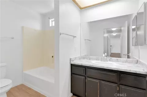 Bath - 15498 Washoan, Apple Valley, CA 92307 photo 4 of 5