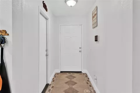 Entry Way - 11953 Cove Ct, Adelanto, CA 92301 photo 2 of 5
