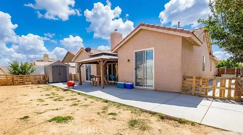 Exterior - 14357 Nicoles, Adelanto, CA 92301 photo 3 of 4